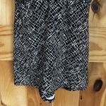 Jaclyn Smith Woman's Black And White Size 12 Tankini Swim Top Padded Bra Area Photo 3