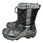 Keen  Boots Women’s size 7 Betty insulated size zipper winter black Photo 3
