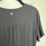Kuhl  charcoal gray curved‎ hem t-shirt size large Photo 2