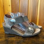 Taos Sandals Carousel Leather Wedge Gray Hook Loop Closure Size 41 (US 10 Photo 1