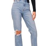Abercrombie & Fitch (NWOT) Ultra High Rise 90s Straight Jean in Medium Destroy Photo 0