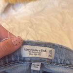 Abercrombie & Fitch The 90s Abercrombie Straight High-Rise Ultra Photo 3