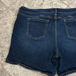 Torrid  Classic Skinny Shorts Vintage Stretch Dark Wash Size 20 Photo 8