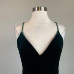 AQUA  Green Velvet Sleeveless V-Neck High-Low Midi Sheath Cocktail Dress Size 6 Photo 4