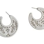 Avon White Carved Hoops post retro Photo 0