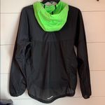 Nike Women’s Hooded Performance Jacket S Photo 3