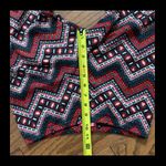 Mix & Co red zig- zag winter leggings. Size medium Photo 9