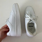 No Boundaries  women’s white fashion sneakers‎ — size 6.5 Photo 3