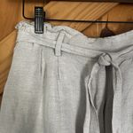 H&M  Woman's 10 Cream Paper‎ bag Shorts Photo 1