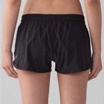 Lululemon  Hotty Hot Short II *2.5" Photo 1