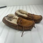 UGG  Women's Dakota Chestnut Suede Slippers Moccasins Size 8 Photo 1
