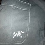 Arcteryx Y2K Low Rise Cargo Shorts Size 8 Dark Gray Photo 7