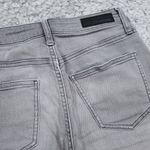 Calvin Klein READ Bermuda City Jean Shorts Gray Wash Stretch Women’s Size 4 Photo 2