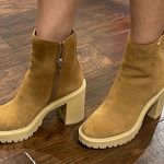 Dolce Vita caster boot 6.5 Photo 0