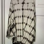 Chico's Women's Green and White 3/4-Sleeve Tie-Dye Cotton Top Photo 4