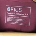 FIGS  Casma Three-Pocket Scrub Top Size Small Burgundy PO 1619 FW1100 Photo 4