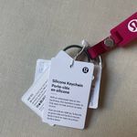 Lululemon  silicone keychain - Calypso Pink/Blissful Pink Photo 1