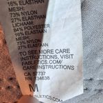 Fabletics   sports bra women's size medium excellent condition Photo 3