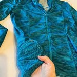 Everlast  Women's Medium Slim Fit‎ Full Zip Activewear Jacket Multicolor Striped Photo 2