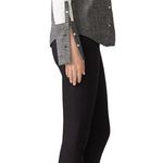 Amur  white and gray Nancy Wool Button Down top. Size Medium Photo 4