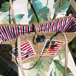 Xhilaration Beautiful Straw purse with fabric patches lined inside Photo 2