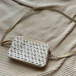 Tommy Hilfiger Purse Photo 0