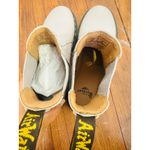 Dr. Martens  Vintage Taupe 2976 Women’s Virginia Leather Chelsea Boots NEW sz 7 Photo 5