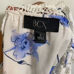 BCX  Women's floral Sleeve Button-Up Top size: small Photo 6