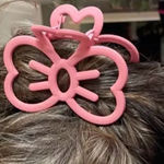 Hello Kitty  Bow Hair Clip Photo 1