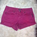 Silver Jeans  Toni 3 1/2 distressed crimson raw hem shorts sz 28 Photo 0
