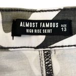 Almost Famous EUC Green Camo Button Down High Rise Skirt Sz 13 Photo 3