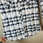 Ariat ✨ Women’s White Blue Plaid Snap Long Sleeve Shirt Medium Photo 5