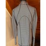 Zella  Blue and White Striped Women's Long Sleeve Athletic Top sz M Photo 3