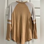 American Eagle  Tan and Ivory Long Sleeve Waffle Knit Top - Size Small - VGUC Photo 1