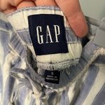 Gap linen blend Striped Blue and White Women Shorts Size small Photo 4