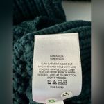 EXPRESS Emerald Green Ribbed V Neck Sweater Size L Photo 14