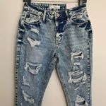 KanCan USA NWT KanCan High Waist Relaxed Thigh Raw Hem Acid Wash Mom Jeans Size 3/25 Photo 3