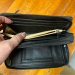 Stone Mountain Black and Tan Wallet Photo 3