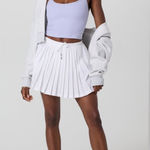 Vuori  Clementine Pleated Skirt 15" size Large Photo 0