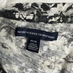 American Eagle  Black/White Floral Cropped Short Sleeve Shirt Women's Medium Photo 3