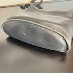 Coach Vintage 1996 medium sized duffle bag with zipper closure, black leather Photo 3