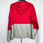 Columbia | UIW Windbreaker Photo 3