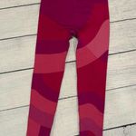 Fabletics  High-Waisted Seamless Colorblock Capri Size Medium Very Berry Pink Photo 8