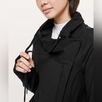 Lululemon Coast Easy Wrap In Black Photo 2