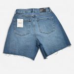 Forever 21 NWT Jean Shorts 26 Womens Curved 90s High Rise Raw Hem Faded Light Photo 1