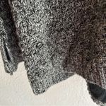 Lululemon Post Practice Cardigan Ghost/Black Size 8 (Approx.) Photo 4