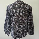 Lucky Brand  Gray Floral Relaxed Button Through Blouse Size XS Photo 6