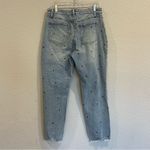 Tinsel Distressed Mom Jeans with the Cutest Embroidered Lips Size 31 Photo 4