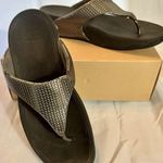 FitFlop  Women's Lulu Weave Flip-Flop 407-012, Silver US Size 9 Photo 0