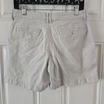 Gloria Vanderbilt  Womens Shorts Size 6 Khaki All-Around Slimming Effect Stretchy Photo 1